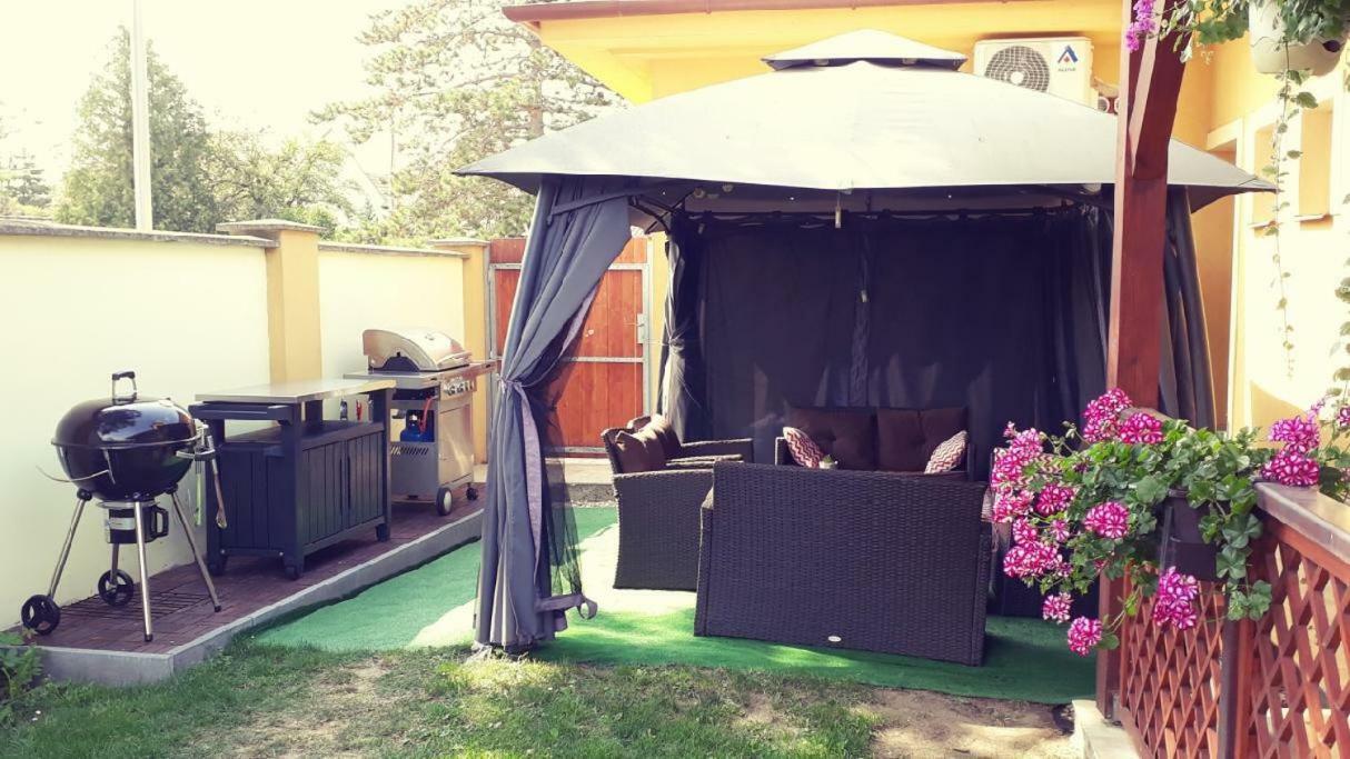 Apartmány na kolonádě Lednice Esterno foto